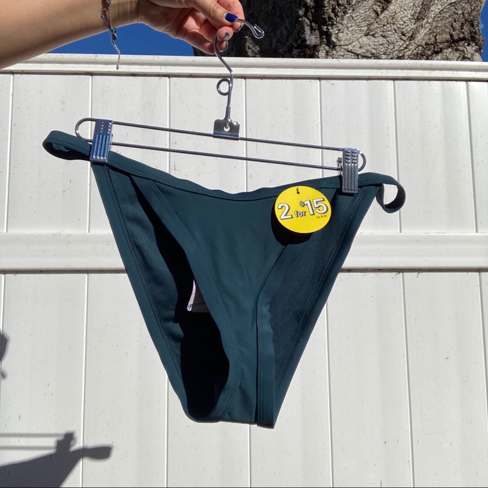 *Closet clear out LAST CHANCE* F21 Emerald Green High-Waisted Bikini Bottoms